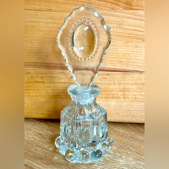 L E Smith Other - Vintage 1940's L E Smith Ornate Crystal Glass Perfume Bottle Atomizer